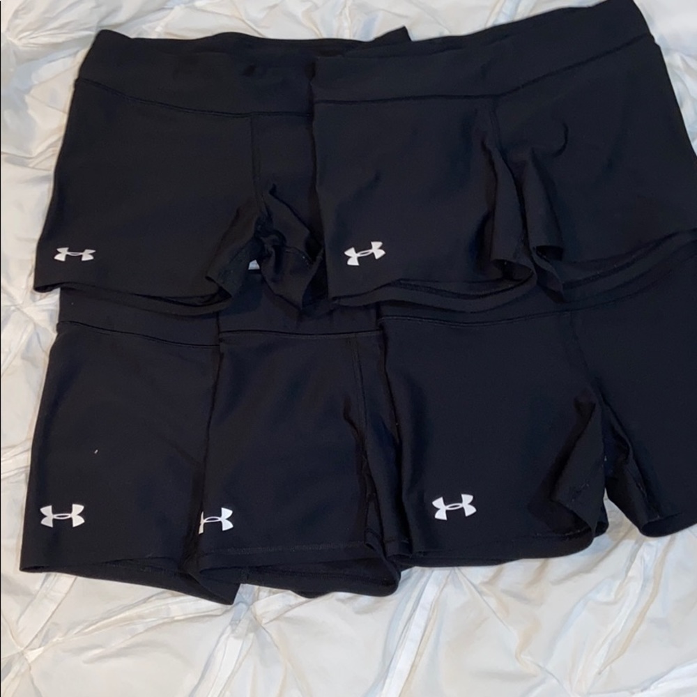 5 pairs of Under Armour spandex